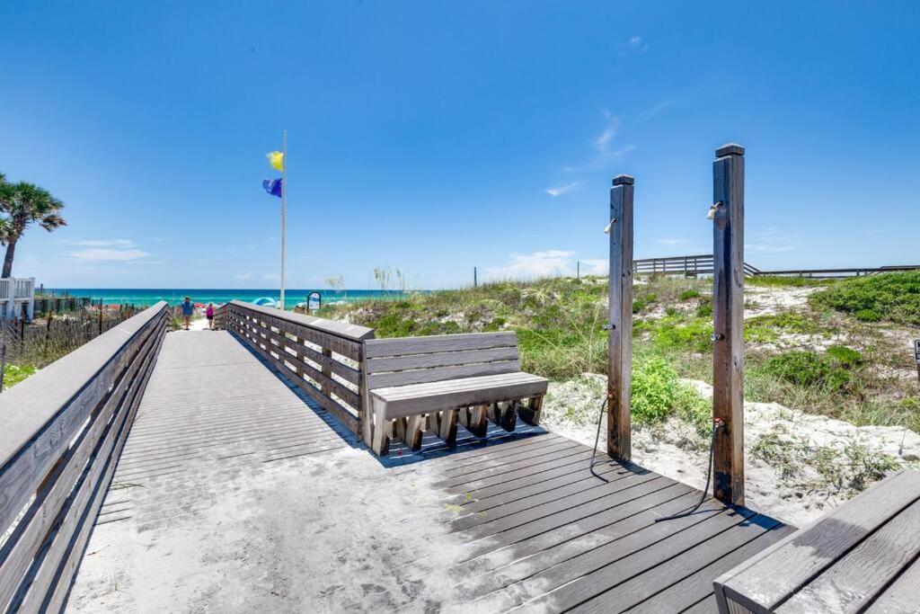 Short Walk Or Shuttle To Wide Open Public Beach! Санта Роса Бийч Екстериор снимка